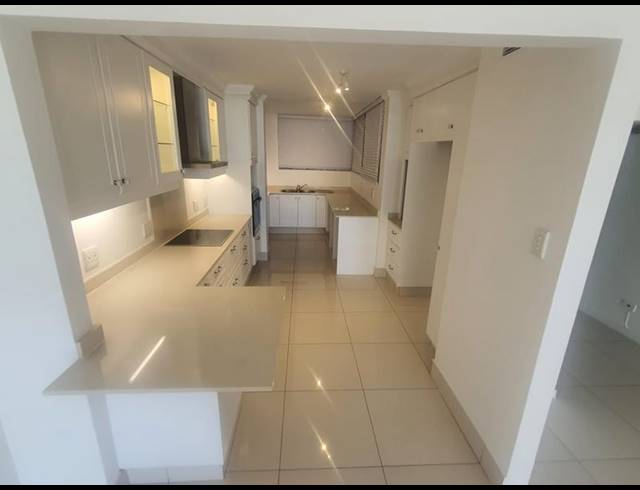 3 BEDROOM APARTMENT FOR SALE IN UMHLANGA CENTRAL